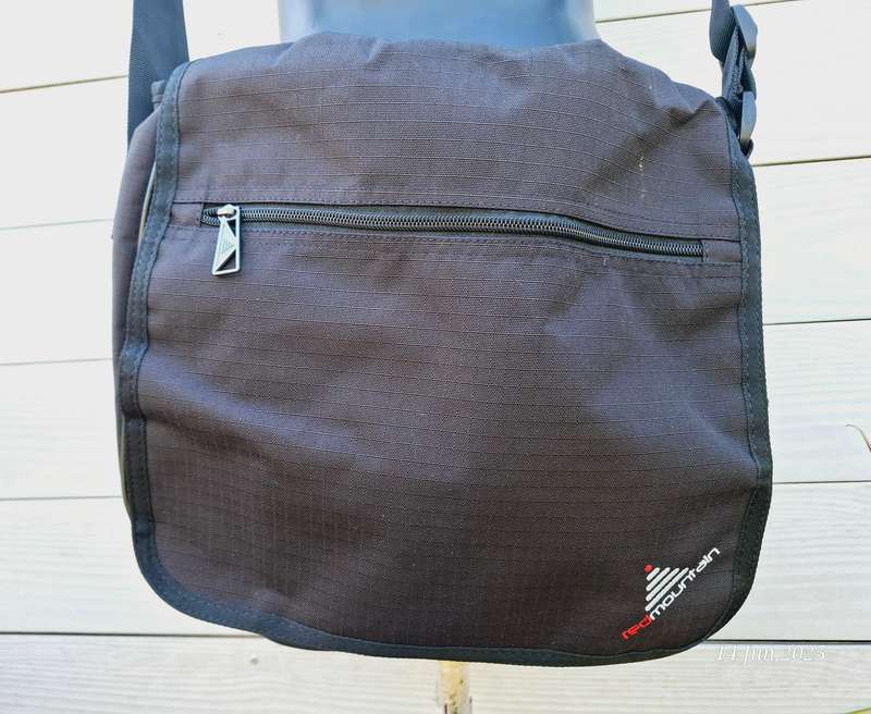 Red mountain sling bag