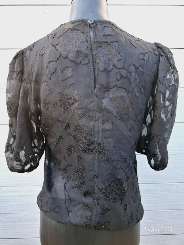Black lace top - 10/34