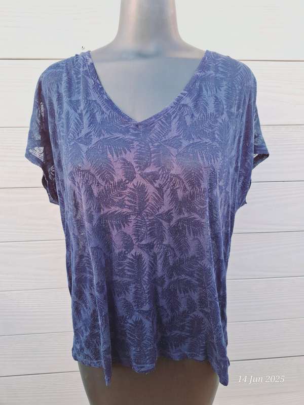 Sheer navy top - L