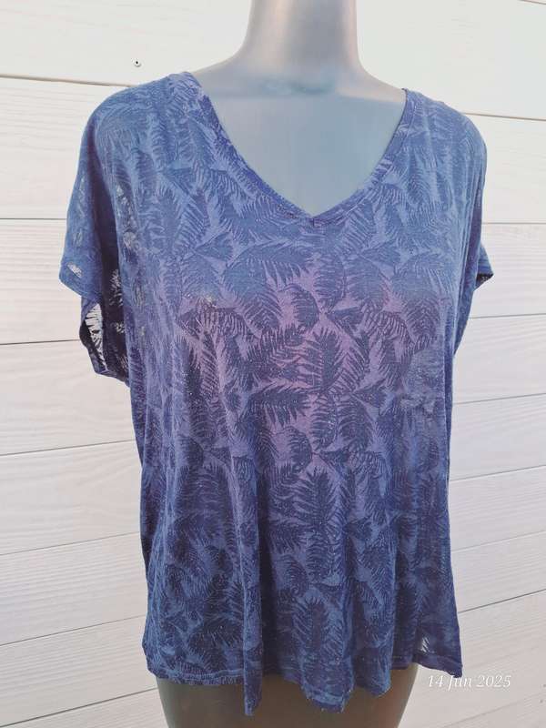 Sheer navy top - L