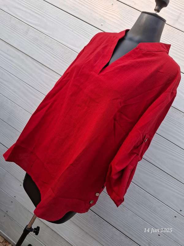 New High-Low deep red top - 4XL