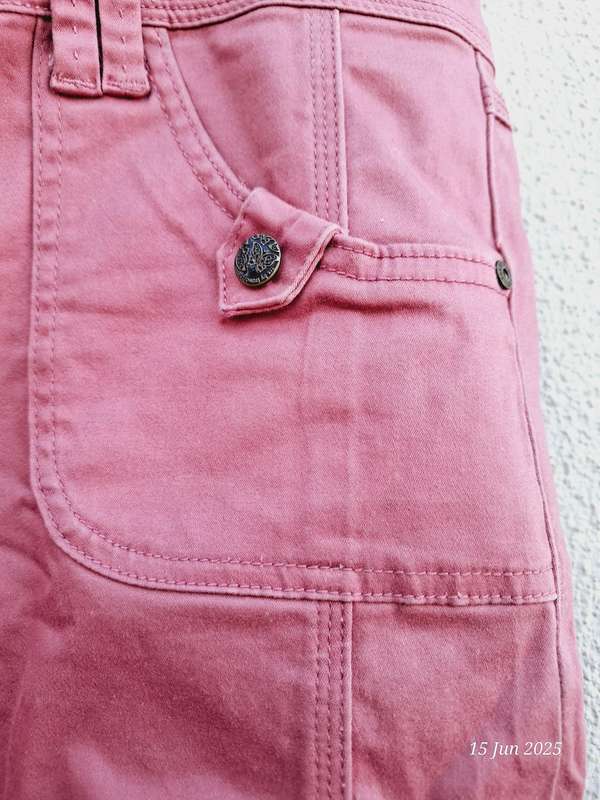 TRS by Truworths coral 3/4 denim shorts. Size 36