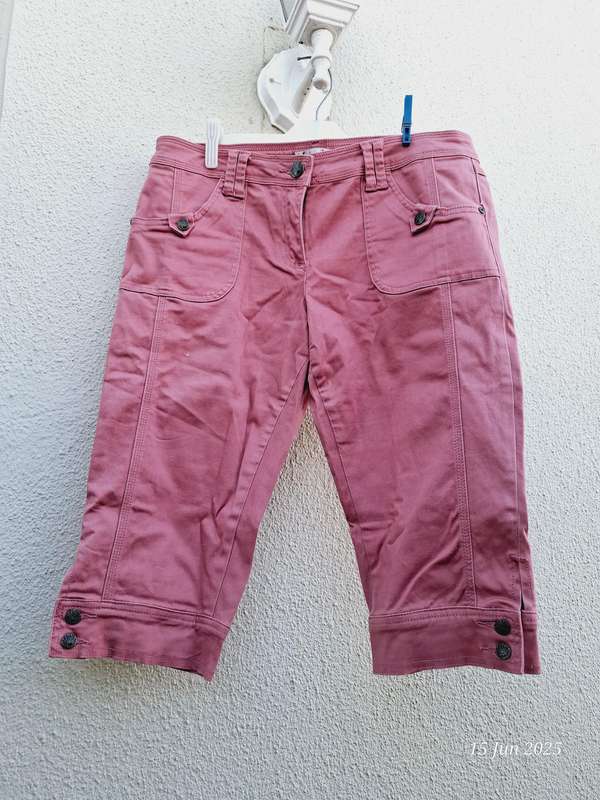 TRS by Truworths coral 3/4 denim shorts. Size 36