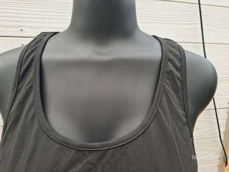 Unisex skeleton hand tank top - L