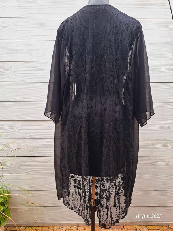 Short sleeve embroidery lace kimono Size 3XL