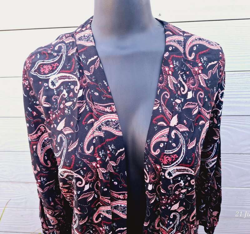 Burgandy and Black pasley kimono - XS