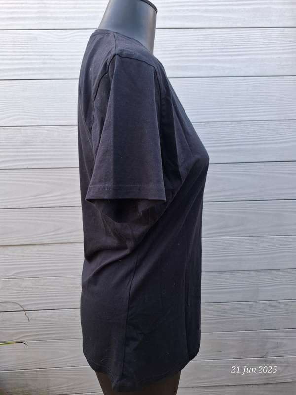 Fittees black t-shirt - Size M