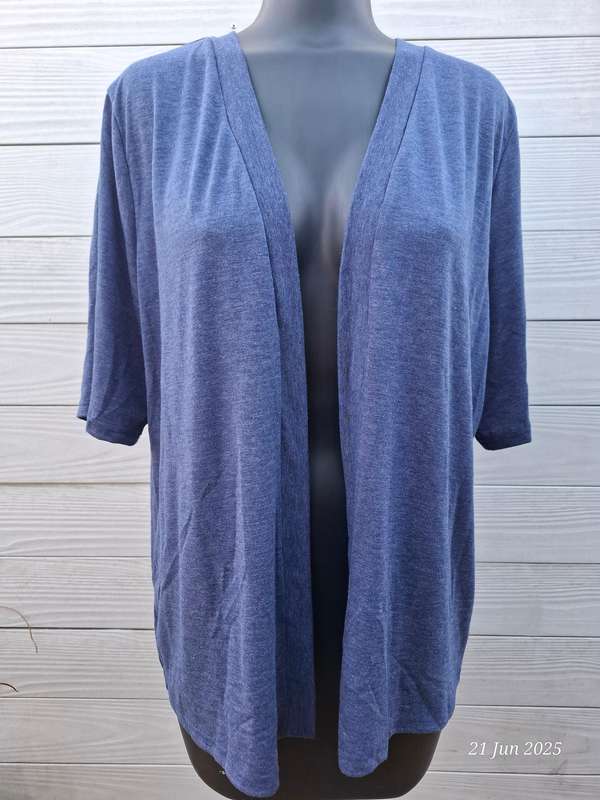 Navy open short sleeve cardigan  Size XL
