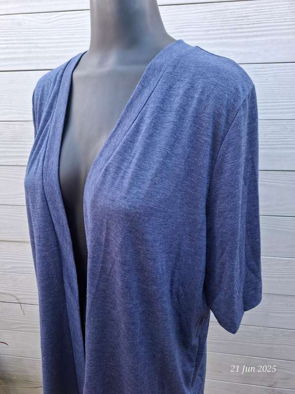 Navy open short sleeve cardigan  Size XL