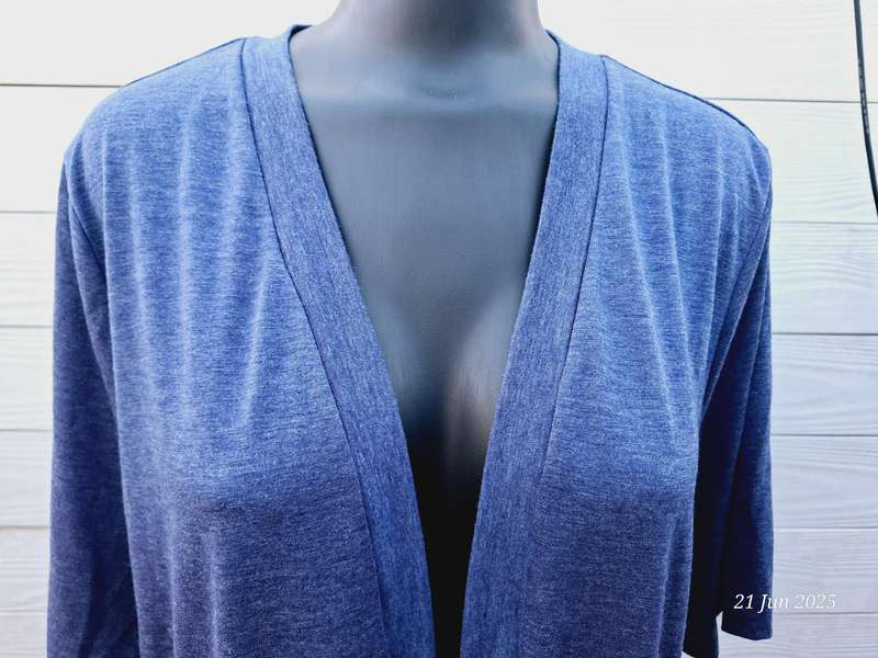 Navy open short sleeve cardigan  Size XL