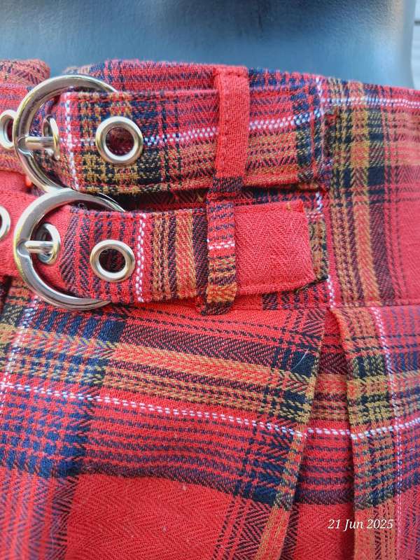 Misguided high waist tartan mini skirt with buckle detail - UK14