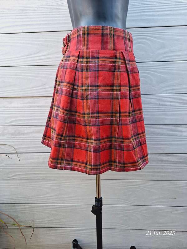Misguided high waist tartan mini skirt with buckle detail - UK14