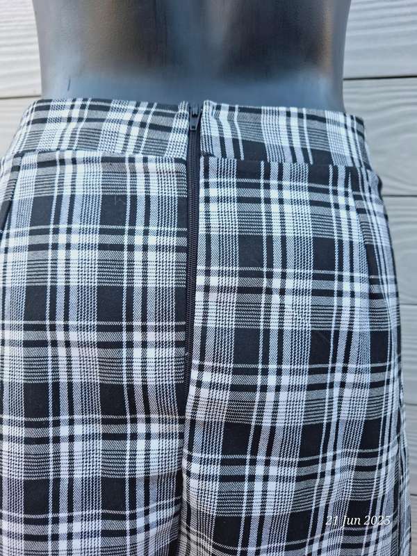 MRP check pleated mini skirt - 36