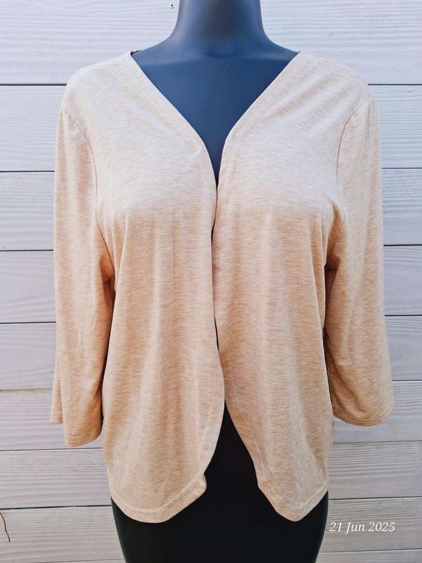 New Cream open short sleeve cardigan - Size XXL