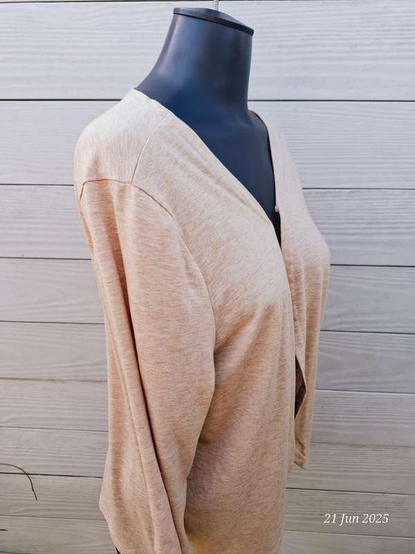 New Cream open short sleeve cardigan - Size XXL