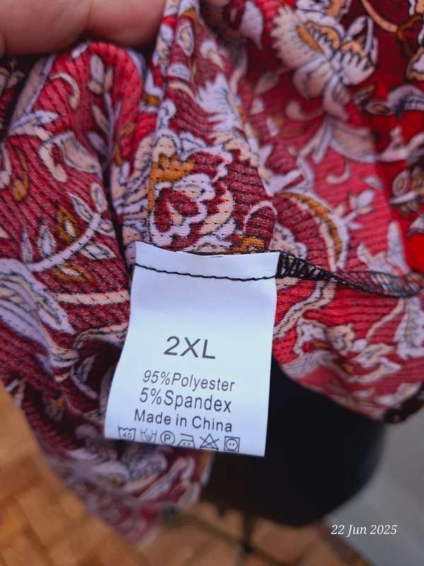 New red top Size XXl