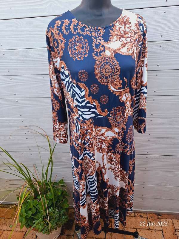 New navy and brown below knee dress.  Size XL