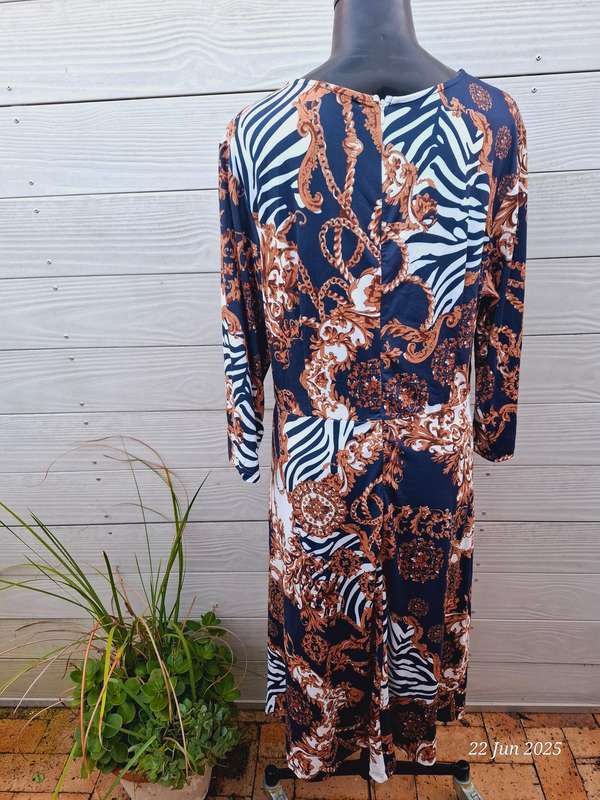 New navy and brown below knee dress.  Size XL