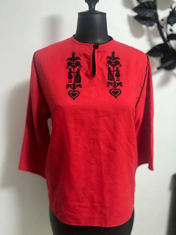 Red Vintage top with black embroidery - Size 14