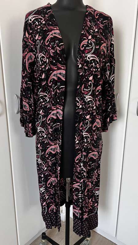 Burgandy and Black pasley kimono - XS