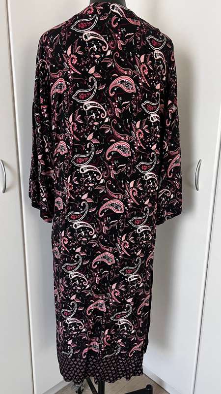 Burgandy and Black pasley kimono - XS