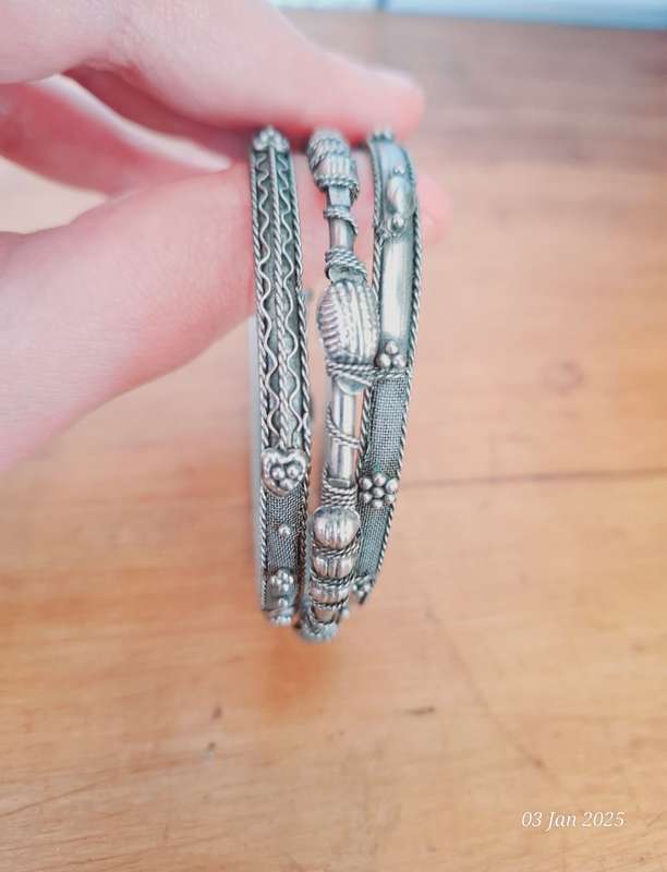 Costume jewellery - bangles