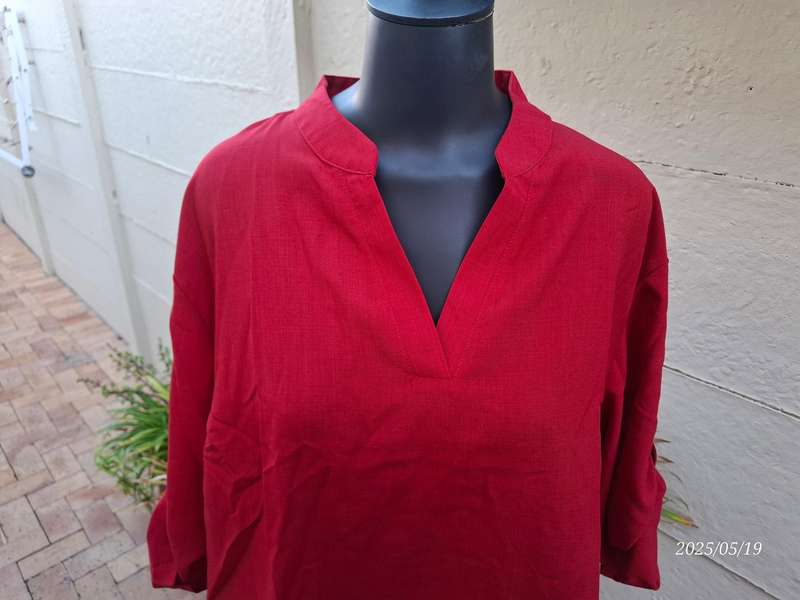 New High-Low deep red top - 4XL
