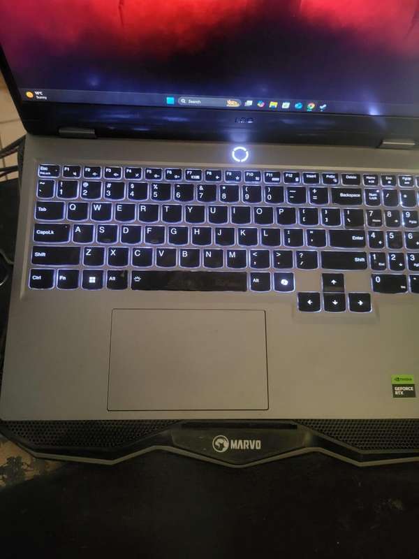 Lenovo LOQ 15IAX9 Gaming Laptop