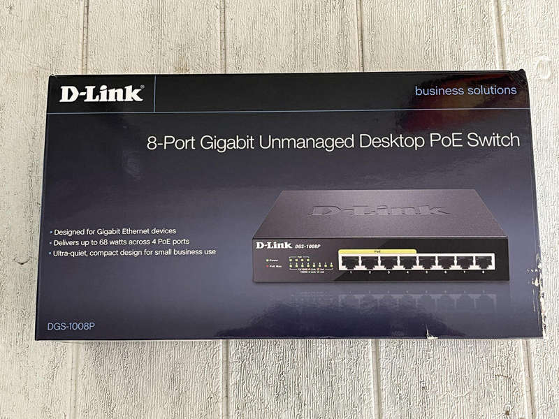 D-Link DGS-1008P 8-Port Gigabit PoE Unmanaged Desktop Switch