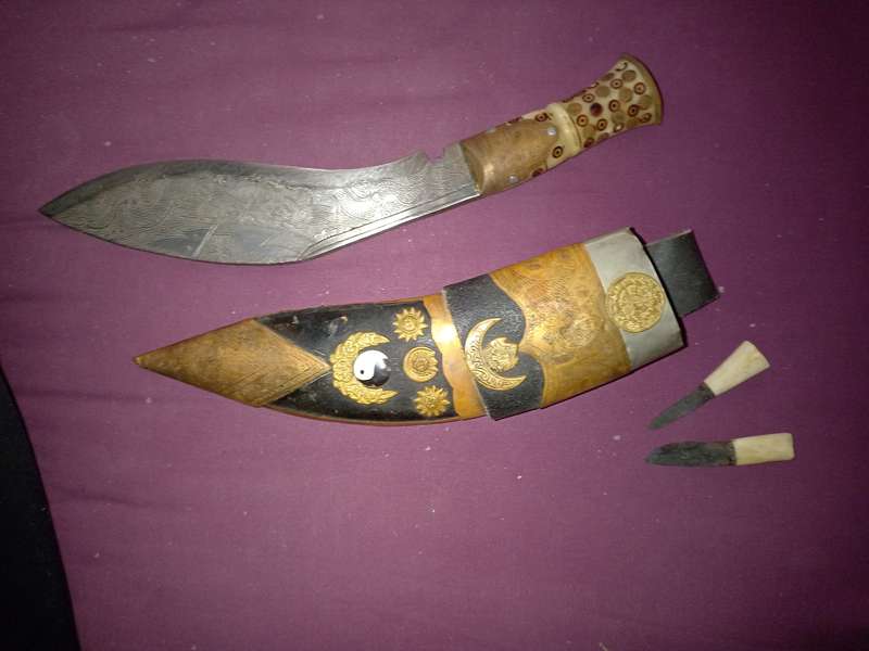 Guka Kuru with Utility Blades (TPS-199G)