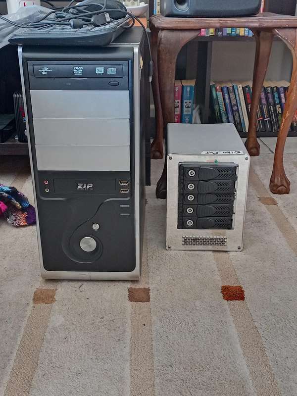 Desk Top +HD Tower (TPS-213H)