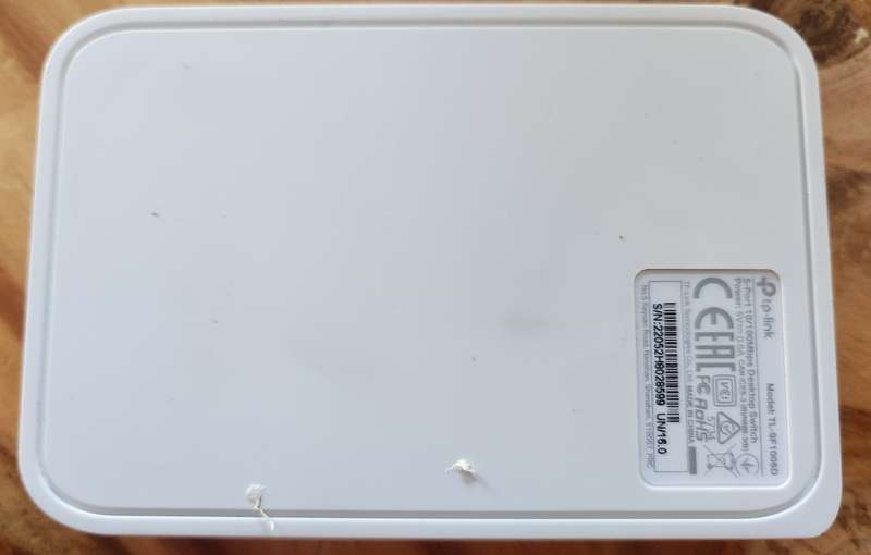 TP-Link TL-SF1005D 5-Port 10/100Mbps Desktop Switch