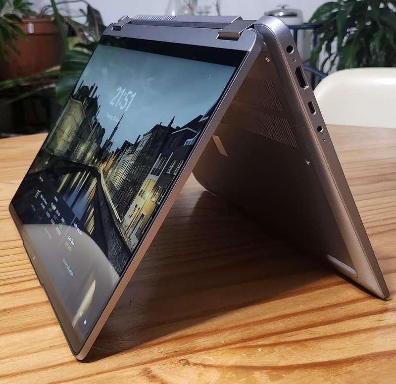 Touchscreen Lenovo IdeaPad Flex 5i 13th Gen i7 1355u 5Ghz,16 GB RAM,512GB SSD,14" WUXGA