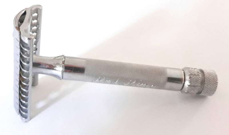 Vintage 1930s Eclipse Red Ring Safety Razor