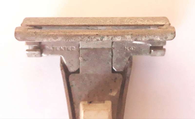 Vintage 1972 Schick Olympic Games Champion Injector Razor