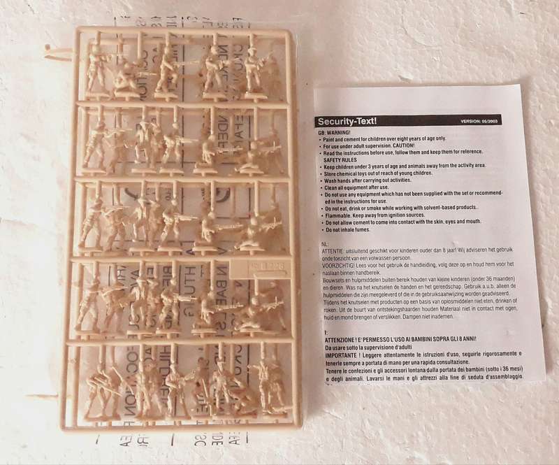 Revell 02527 Vietnam American Special Forces Figures