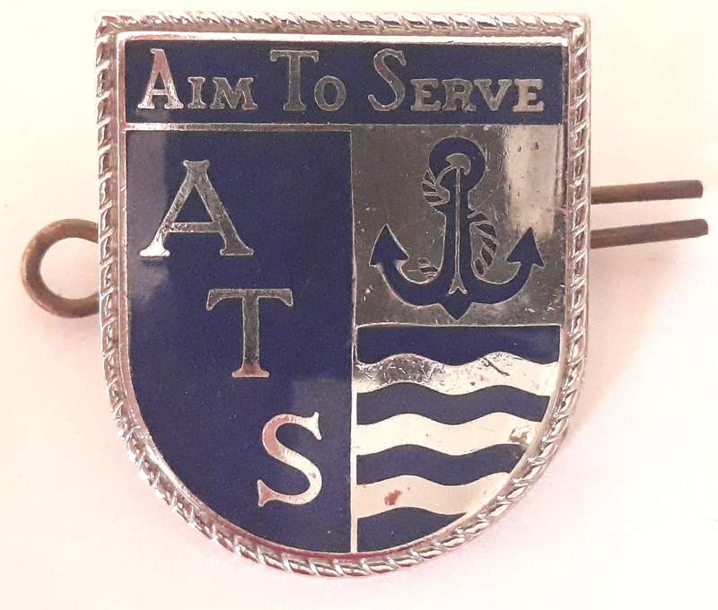 Vintage Admiral Tait School Cap Badge