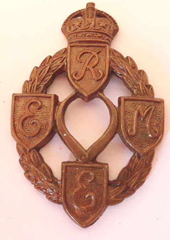 World War Two British Royal Electrical and Mechanical Engineers Cap Badge