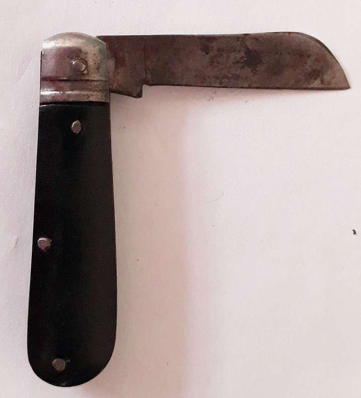 Vintage Curzon Pocket Knife
