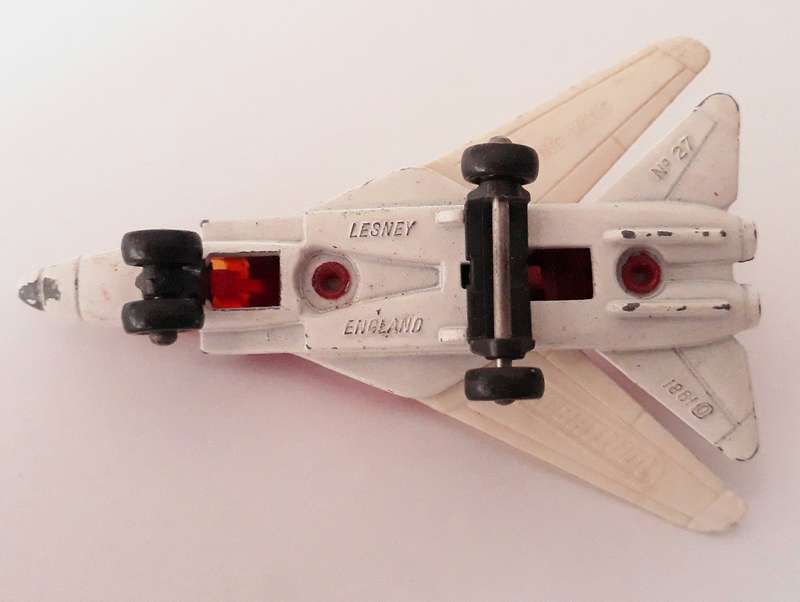 Vintage Lesney Matchbox No 27 Swing-Wing Plane