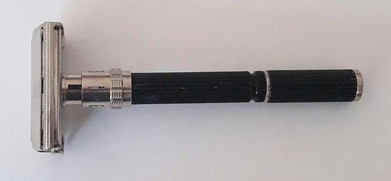 Vintage Gillette 1969(O3) Super Adjustable 109 Safety Razor