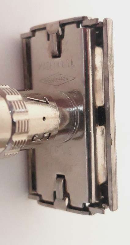 Vintage Gillette 1969(O3) Super Adjustable 109 Safety Razor