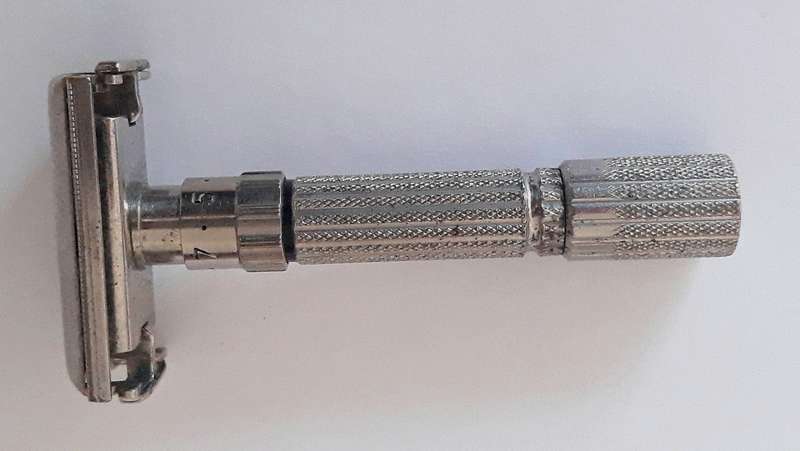 Vintage Gillette 1960(F1) Fatboy - 195 Adjustable Safety Razor