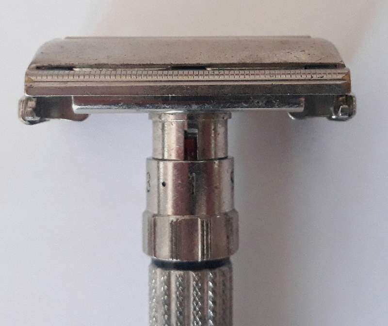 Vintage Gillette 1960(F1) Fatboy - 195 Adjustable Safety Razor