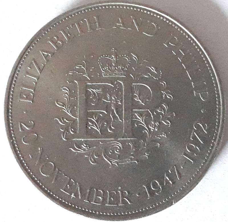 1972 Queen Elizabeth and Prince Phillip Silver Wedding Crown