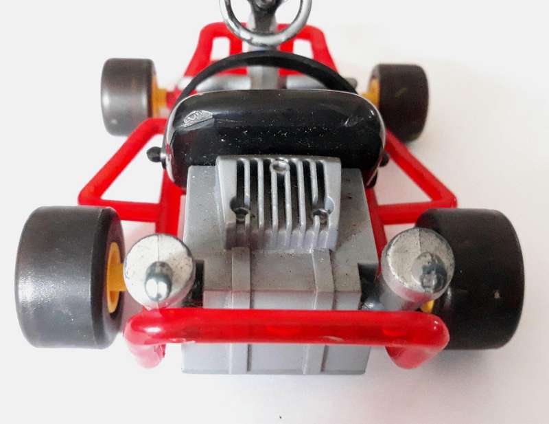 Vintage  1999 Nintendo Mario Kart