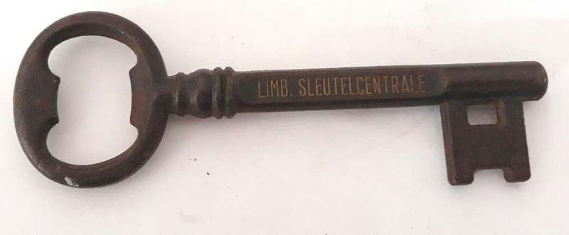 Vintage Maastricht Limb. Sleutelcentrale Key and Bottle Opener
