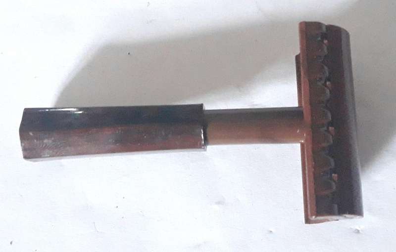 Vintage Canadian Dulev Travel Safety Razor