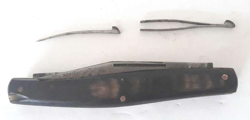 Vintage BTS Three Bladed Horn Handled Pocket Knife