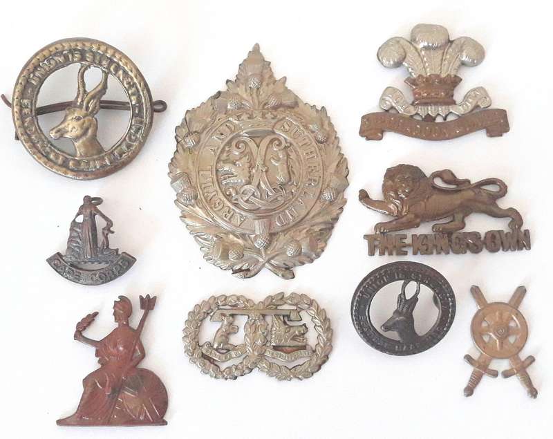 Various British and Commonwealth Military Badges